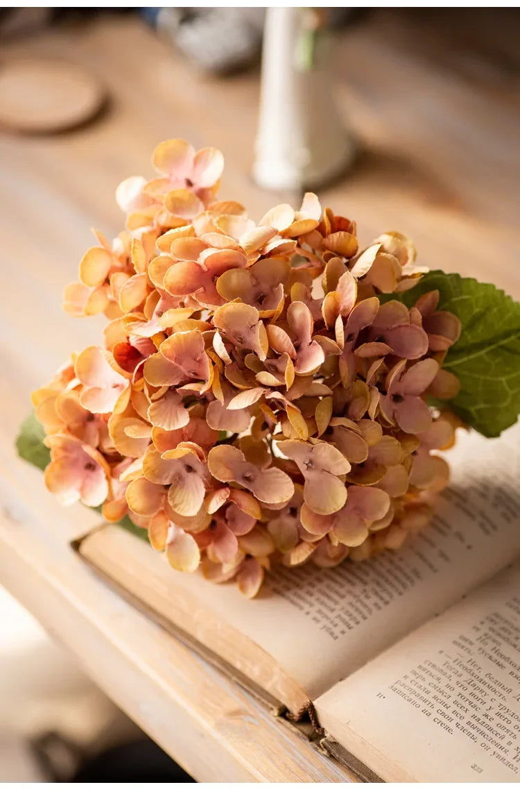 Artificial Silk Hydrangea – Realistic Flower Stem for Wedding Decor