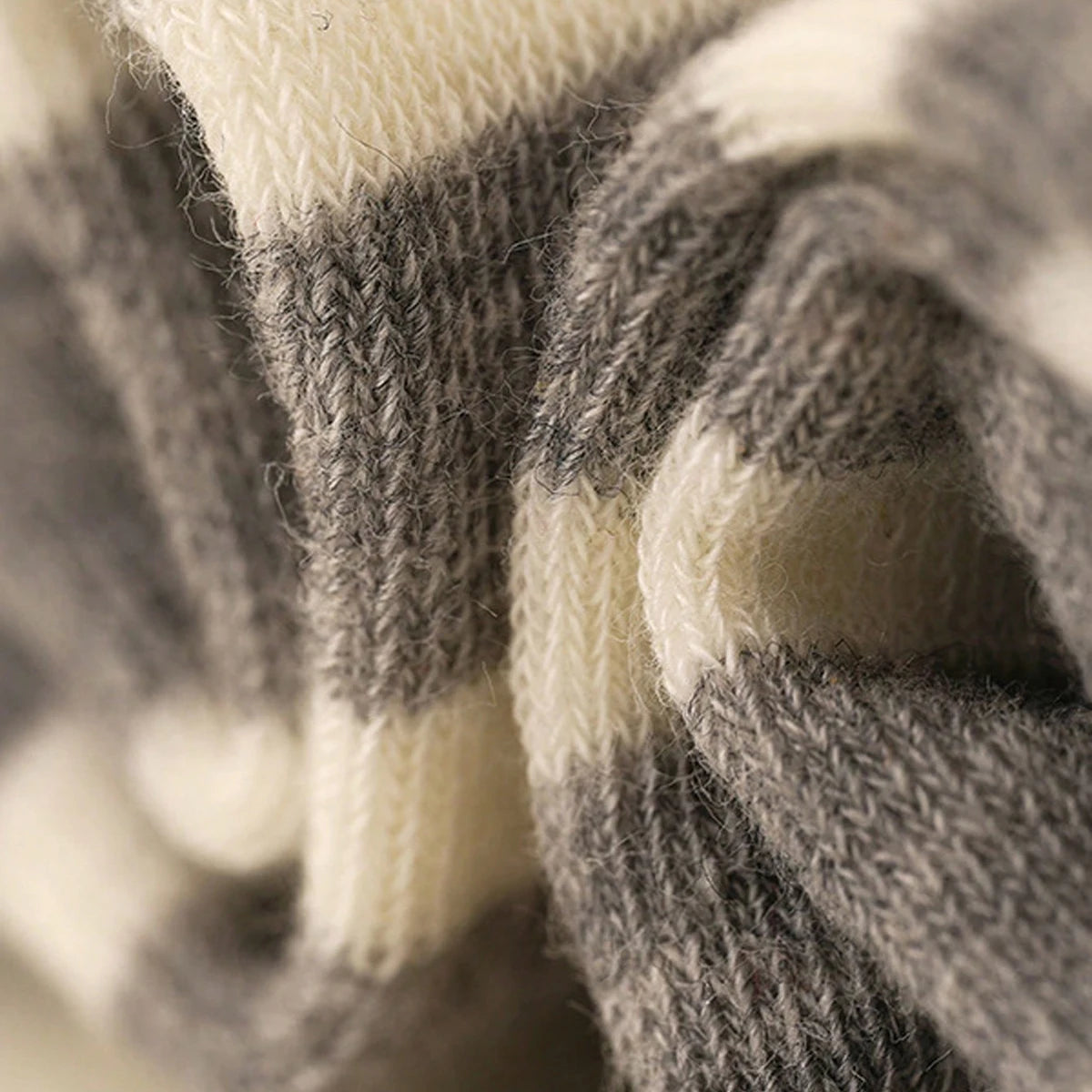 Cat Pattern Crew Socks – Comfortable Moisture-Wicking Footwear for Women