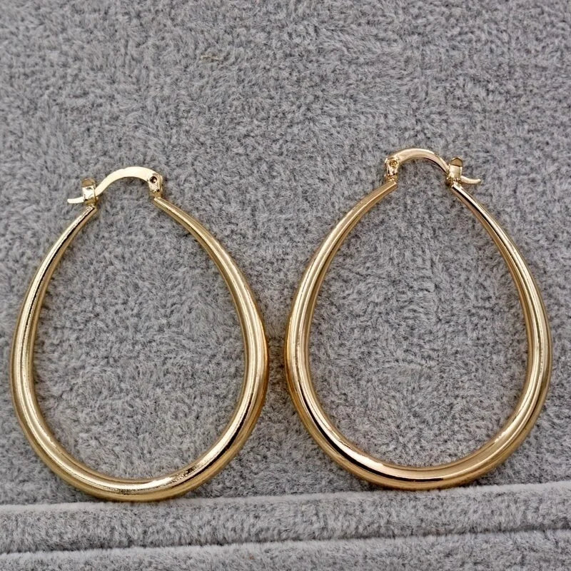 Smooth Gold Hoop Earrings – Minimalist Jewelry for Wedding and Engagement
