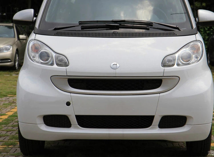 Plastic Tow Hook Cover – Waterproof Exterior Trim for Mercedes Smart Fortwo