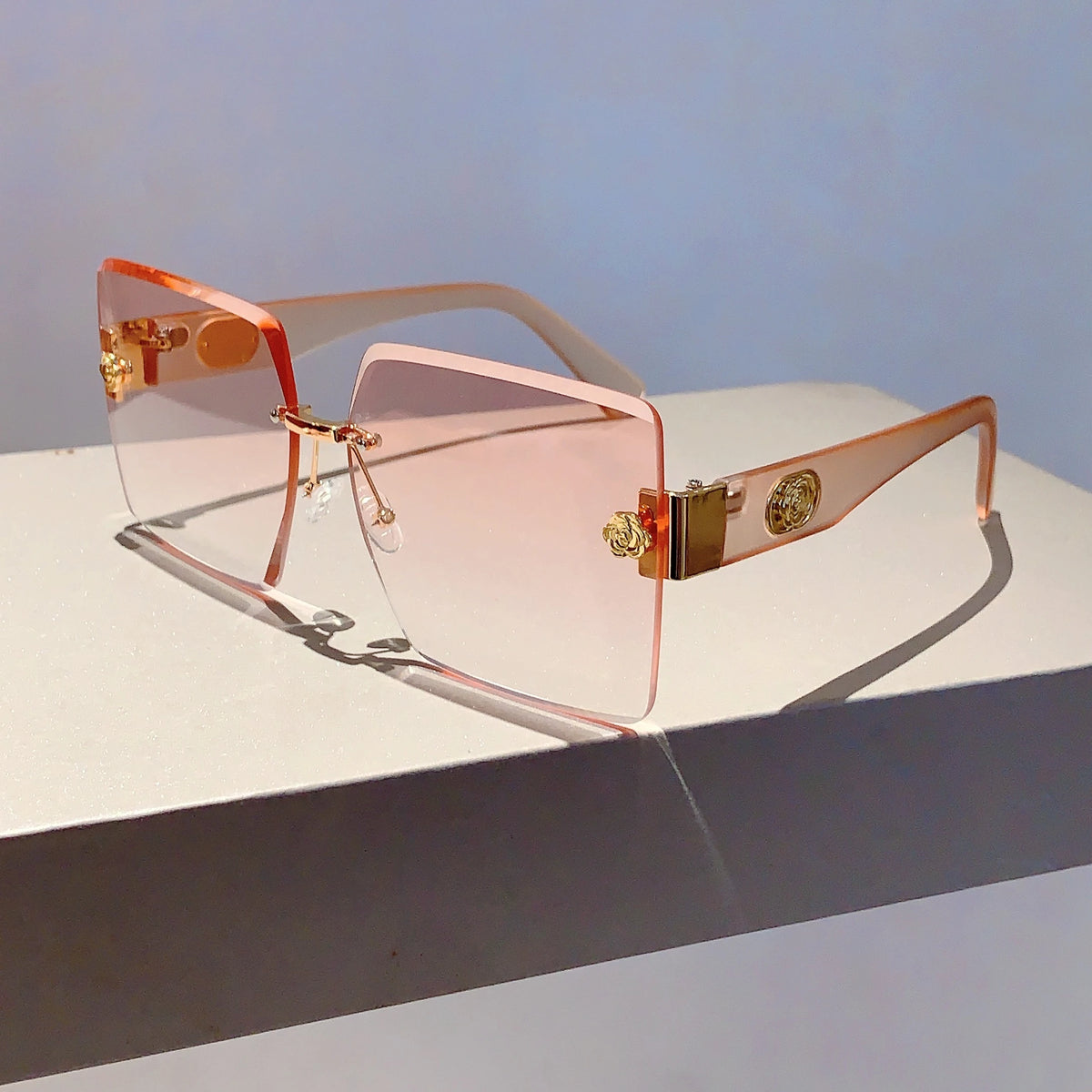 Oversized Rimless Square Sunglasses – Gradient Fashion Eyewear for Women
