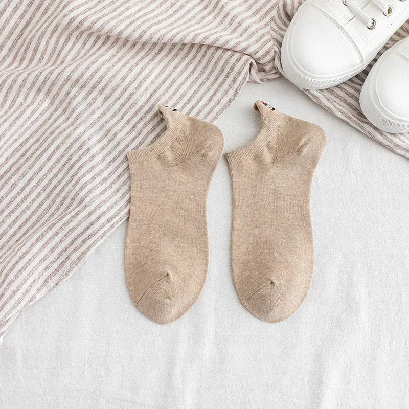 Embroidered Expression Ankle Socks – Kawaii Cotton Fashion for Casual Wear