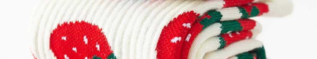 Cotton Strawberry Heart Crew Socks – Cute Women's Casual Fashion Hosiery