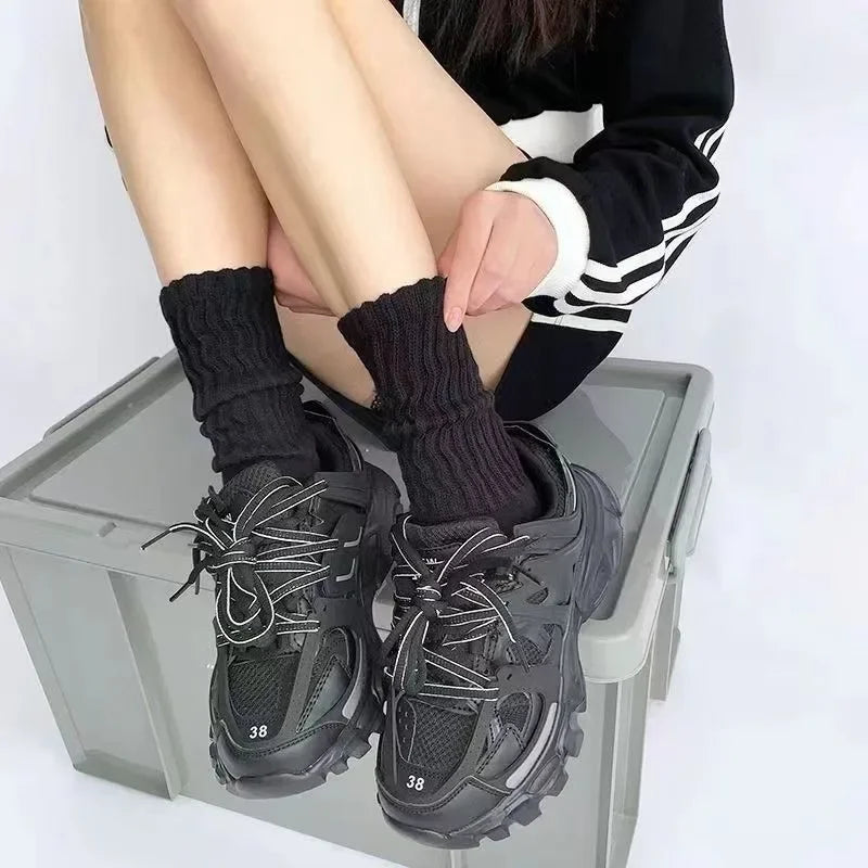 Knitted Mid-Tube Socks – Soft Vintage Cotton for Sports and Leisure