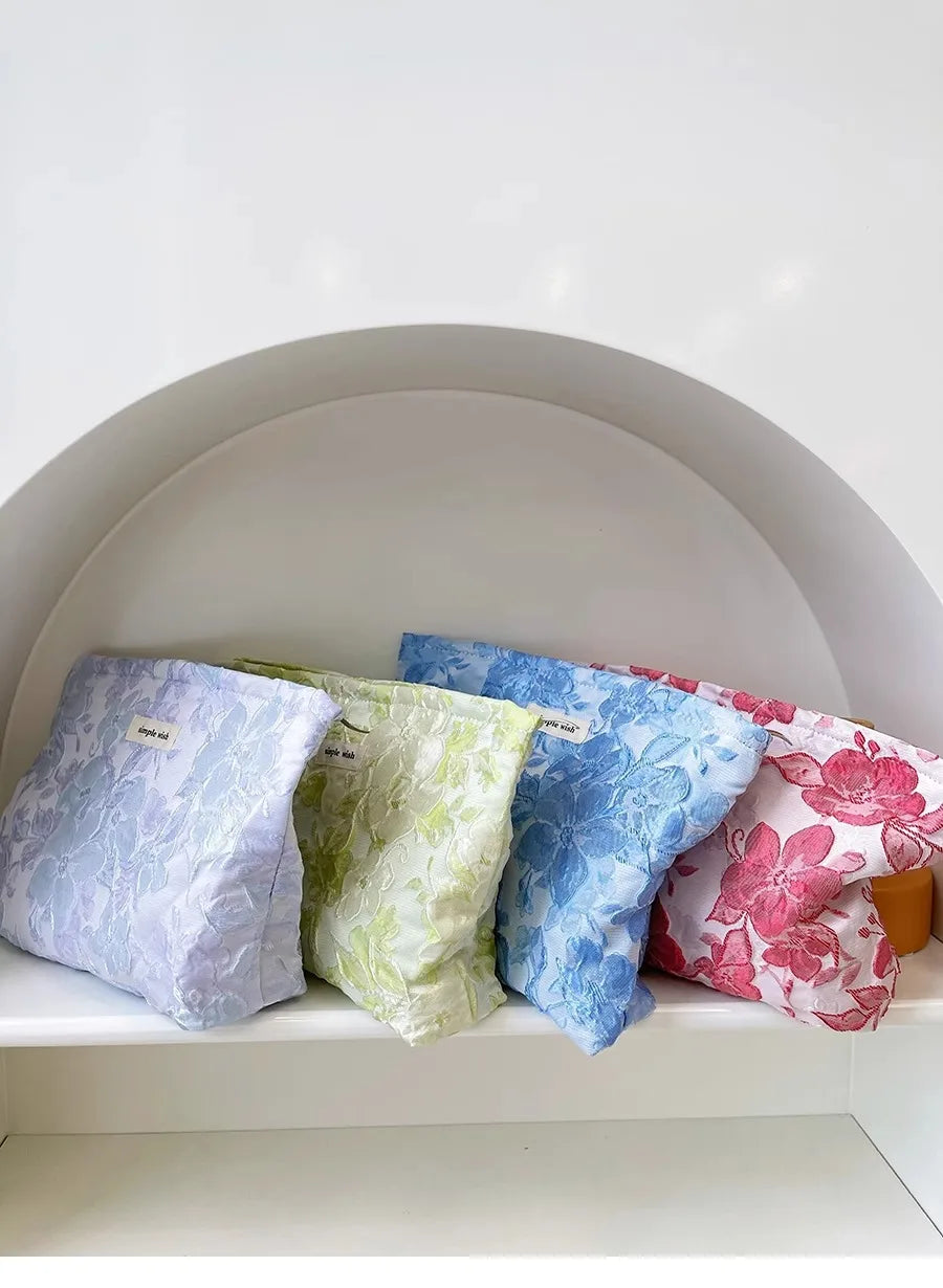 Floral Print Cosmetic Bag – Zippered Makeup Pouch for Travel Essentials