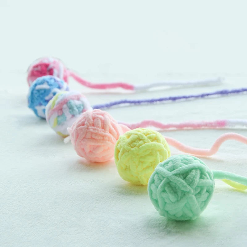 Interactive Yarn Ball Cat Toys – Colorful Bell Chasing Games for Kittens