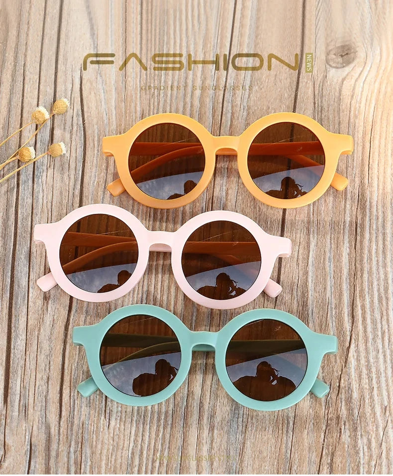 Childrens UV400 Plastic Sunglasses – Lightweight Protective Eyewear for Kids