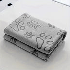 Plush Dog Paw Print Blanket – Soft Flannel Pet Mat for Dogs and Cats