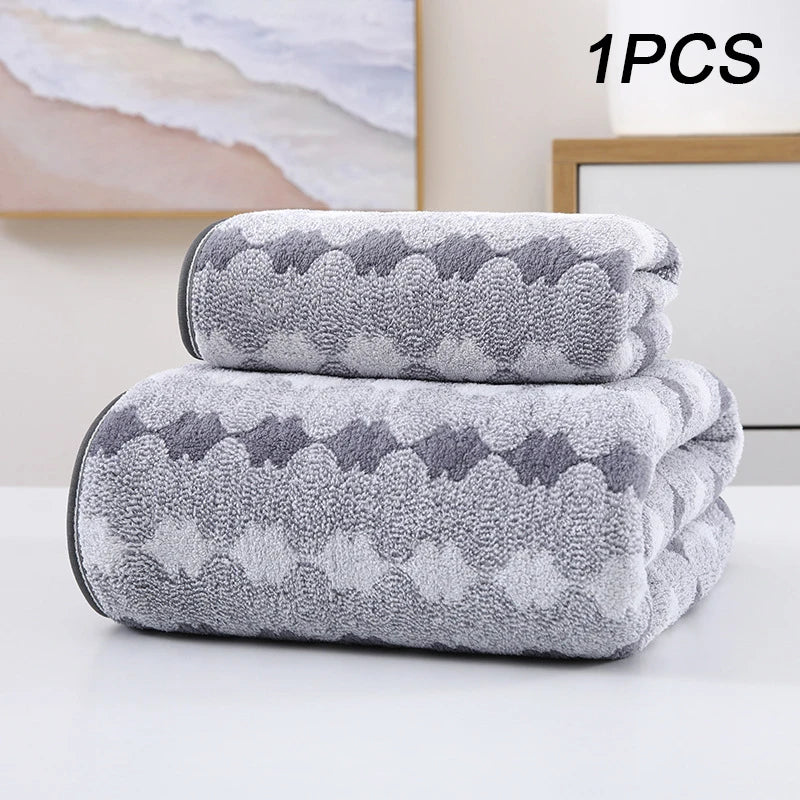 Bamboo Charcoal Coral Velvet Bath Towel – Super Absorbent for Daily Bathroom Use