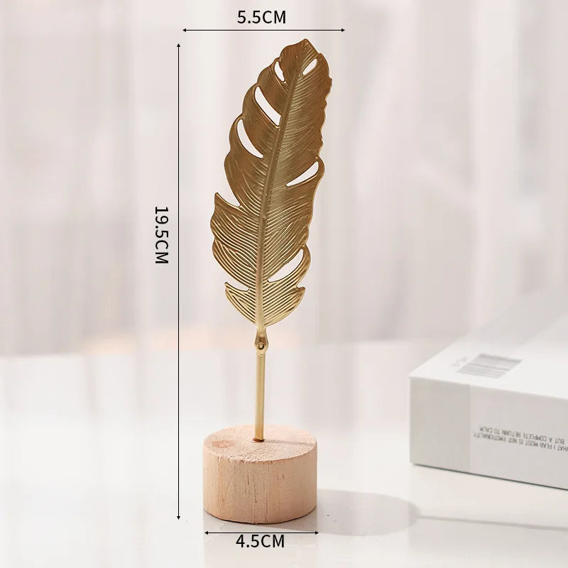 Golden Ginkgo Leaf Metal Figurine – Decorative Sculpture for Home Office Decor