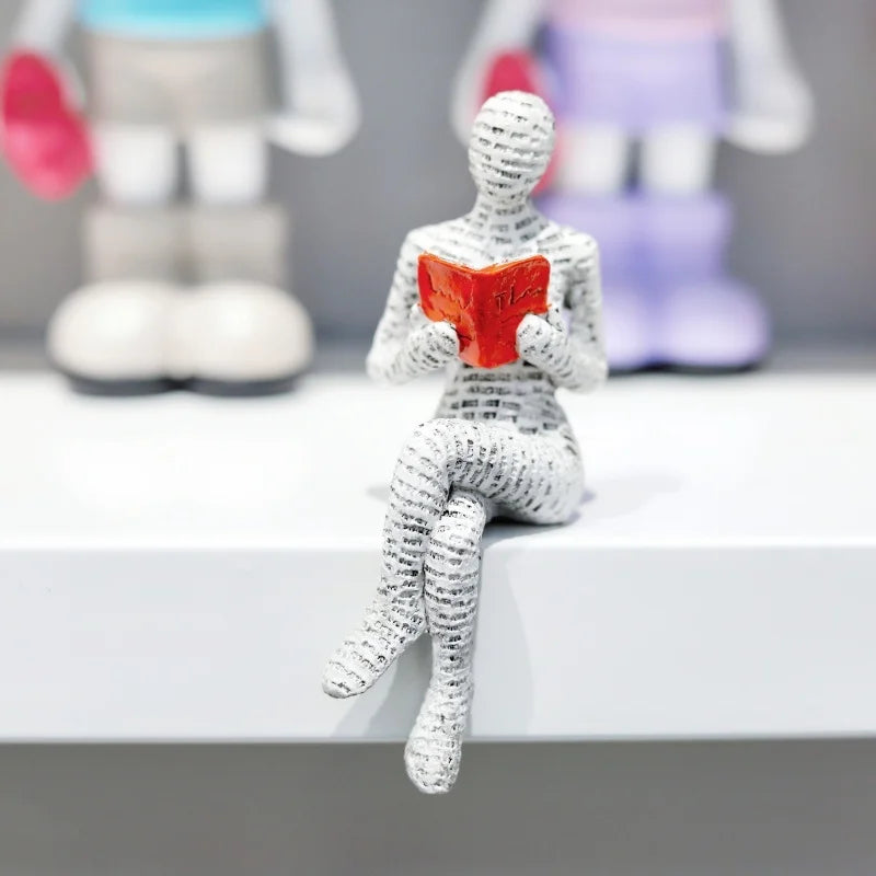 Abstract Woman Thinker Statue – Paper Pulp Art for Modern Home Decor