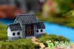 Miniature Chinese Archway Figurine – Antique Resin Decor for Terrariums