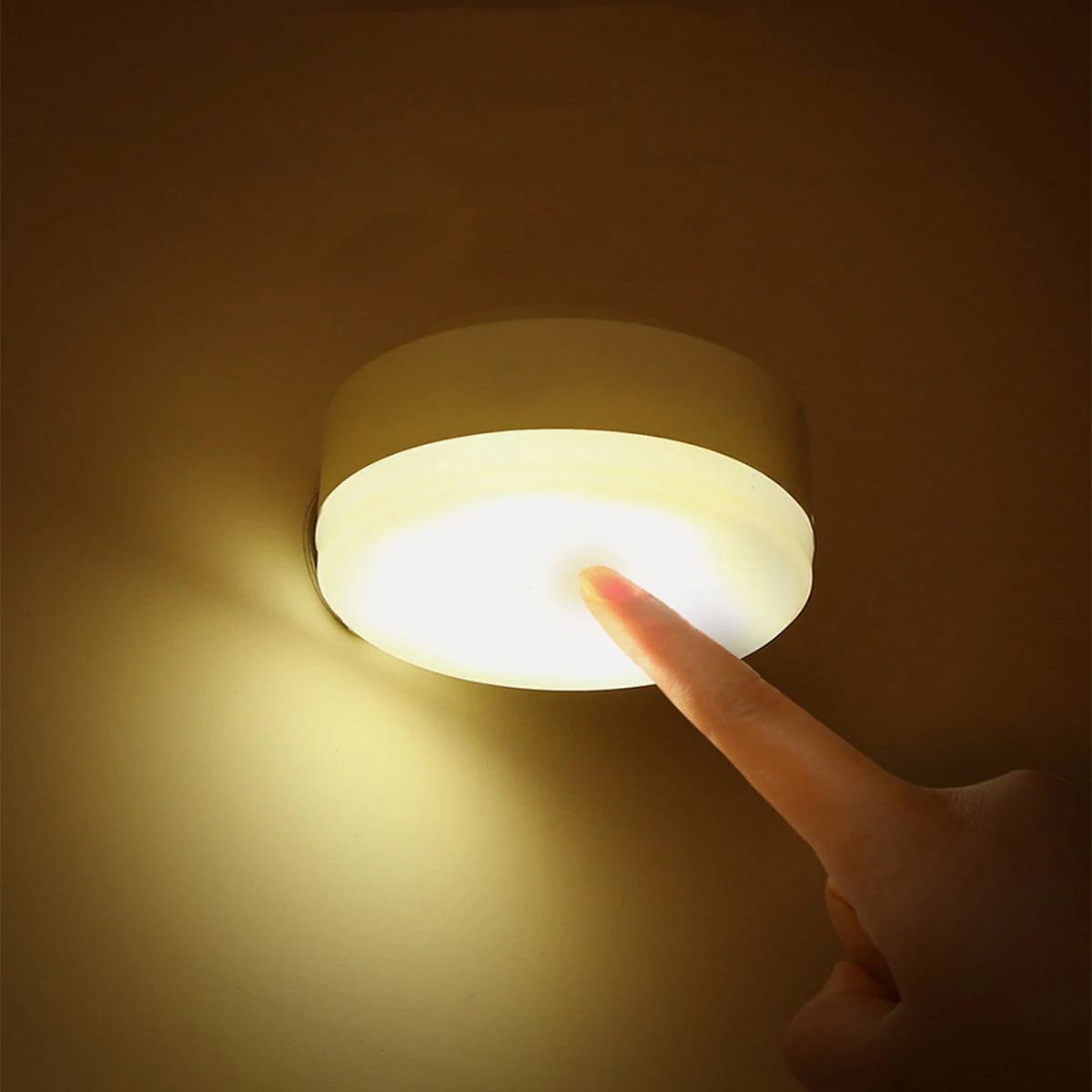 3 Color LED Night Light – Battery Powered Mini Lamp for Bedroom and Wardrobe