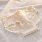 Floral Cotton Briefs – Breathable Women's Seamless Underwear for Daily Wear
