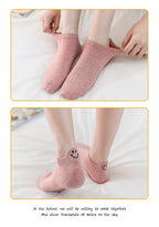 Embroidered Smiley Face Ankle Socks – Breathable Cotton for Casual Comfort