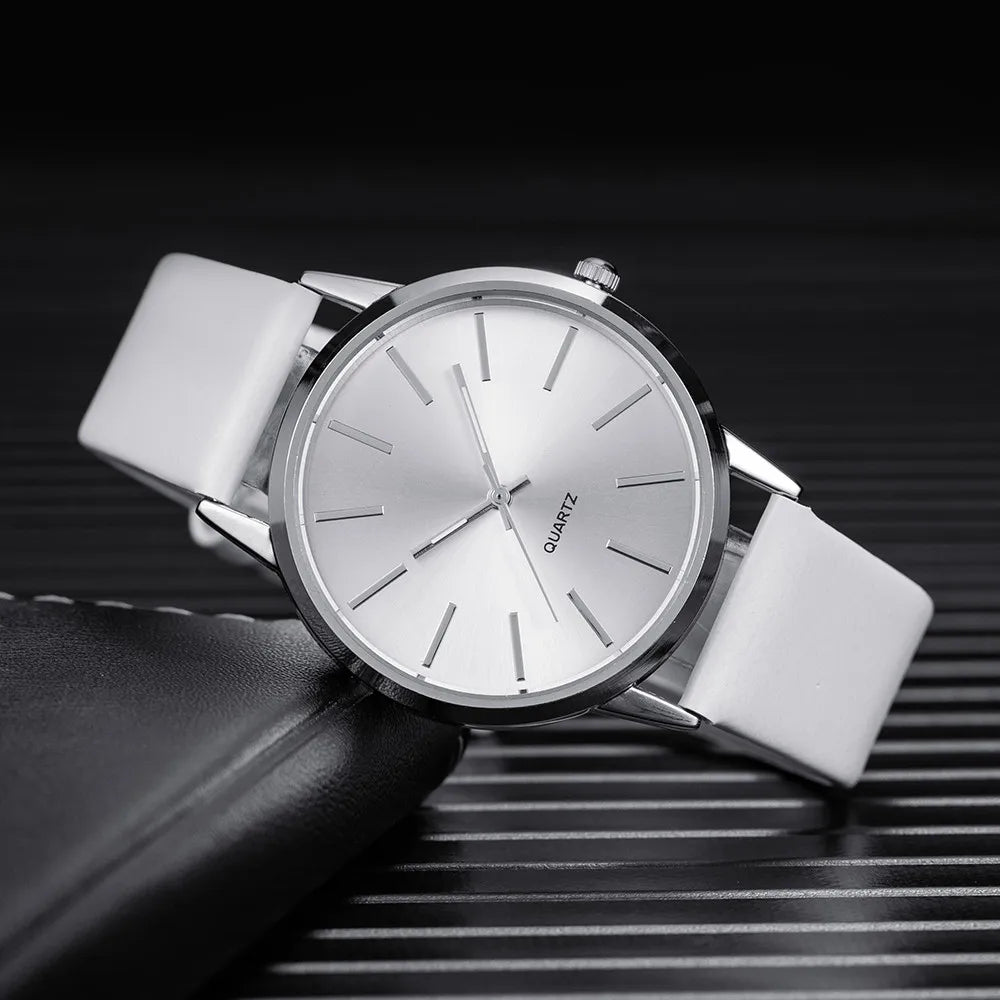 Minimalist Silver Quartz Watch – Elegant Leather Business Accessory for Women