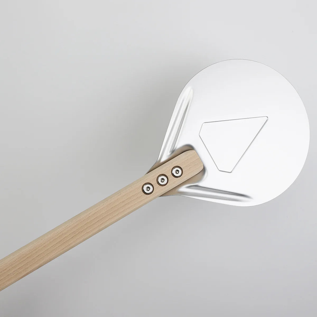 Perforated Aluminum Pizza Peel – Non-Slip Wooden Handle for Home Baking