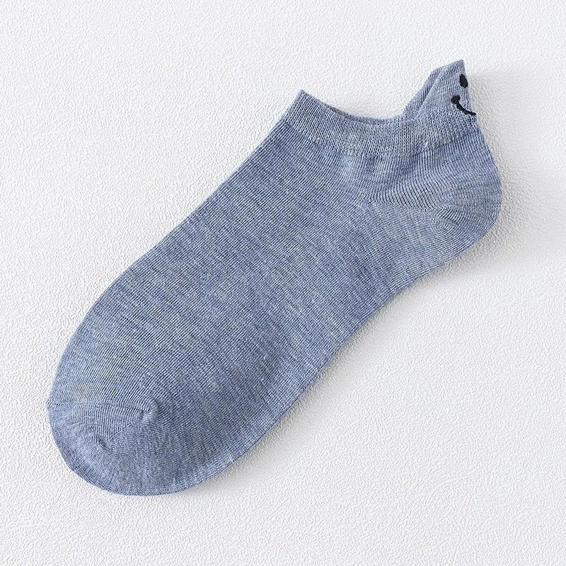 Embroidered Smiley Face Ankle Socks – Breathable Cotton for Casual Comfort