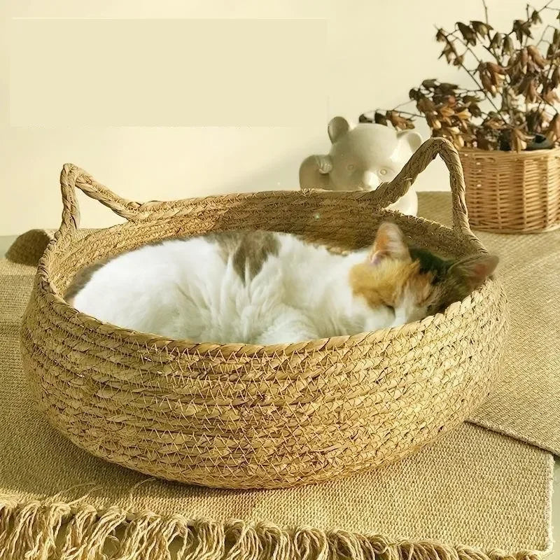 Handmade Woven Vine Cat Bed – Washable Seasonal Pet Nest for Winter Comfort