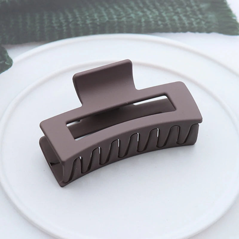 Large Plastic Hair Claw – Korean Fashion Clip for Women Styling