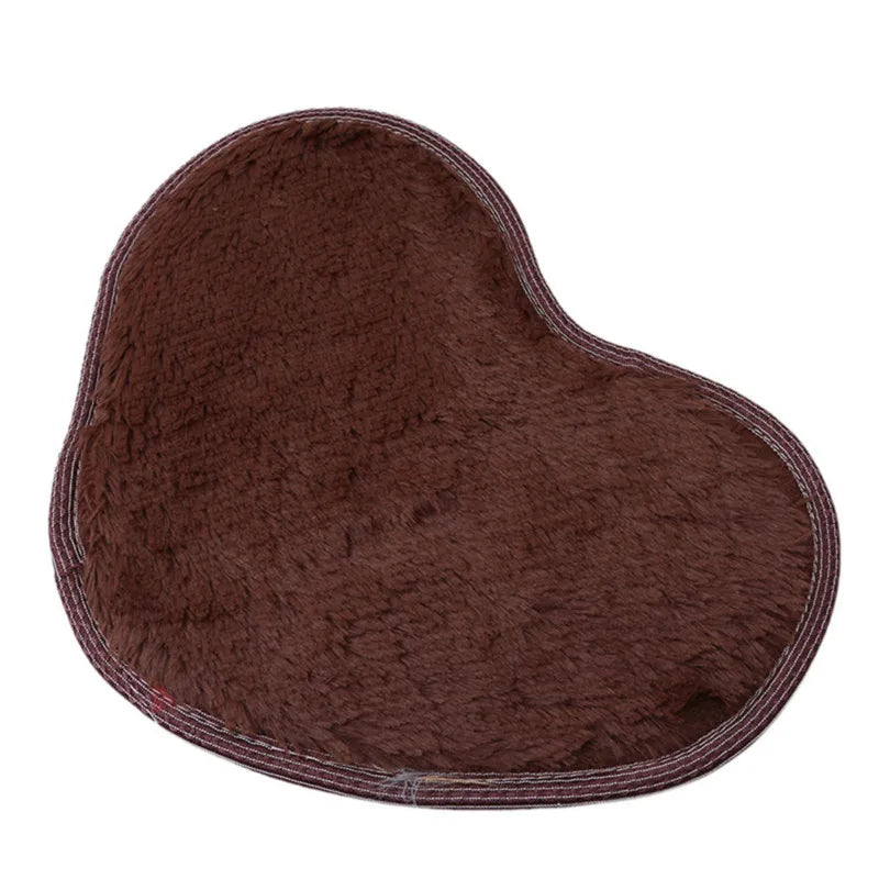 Heart Shaped Plush Carpet – Thickened Bedroom Rug for Home Decor