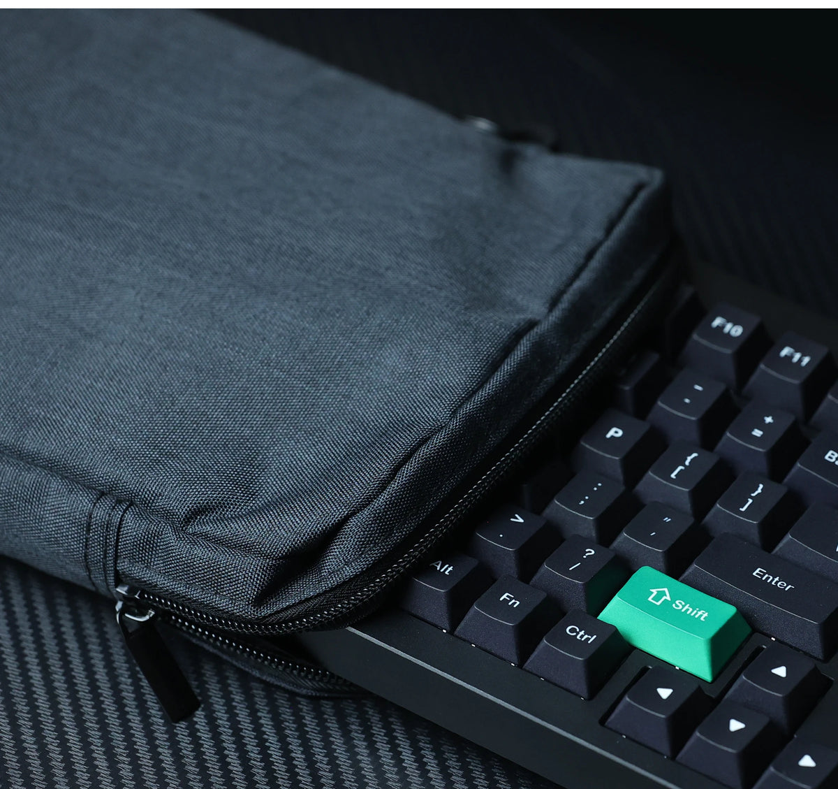 Waterproof Mechanical Keyboard Case – Thickened Protective Bag for Travel