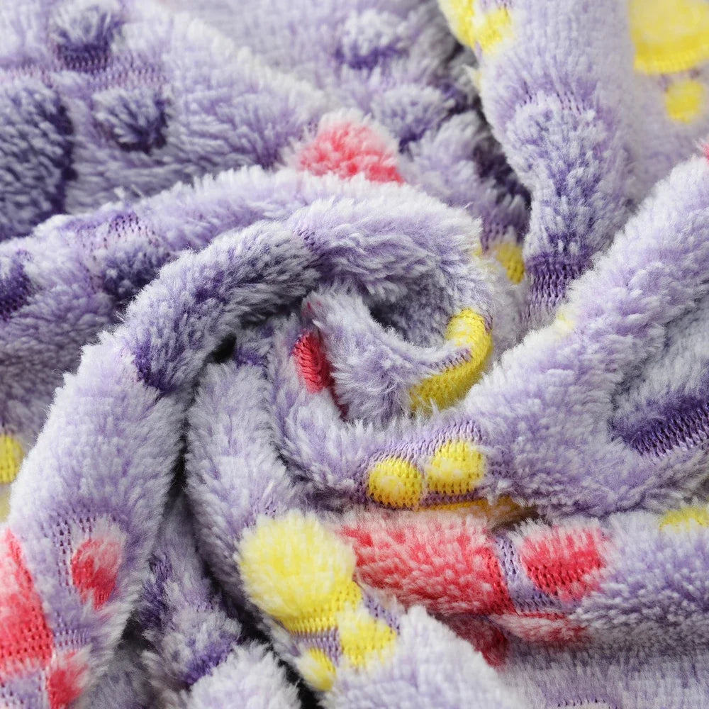 Thickened Fleece Pet Blanket – Warm Footprint Mat for Small to Large Dogs Cats