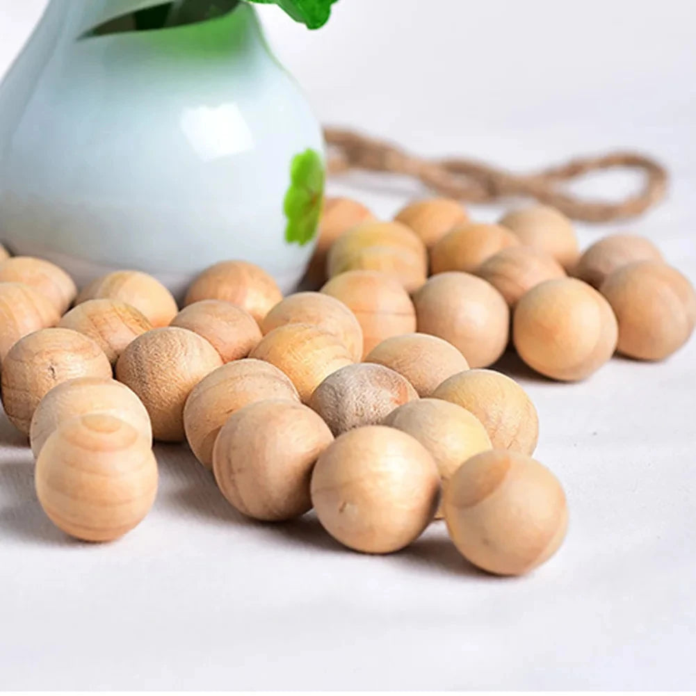Natural Camphor Moth Repellent Balls – Wooden Cedar Pest Control for Wardrobe