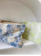 Floral Print Cosmetic Bag – Zippered Makeup Pouch for Travel Essentials