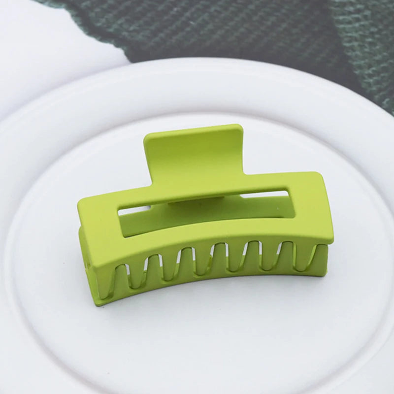Large Plastic Hair Claw – Korean Fashion Clip for Women Styling