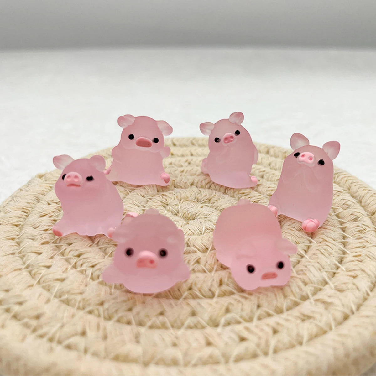 Glow-in-the-Dark Resin Piggy Ornaments – Miniature Decor for DIY Crafts