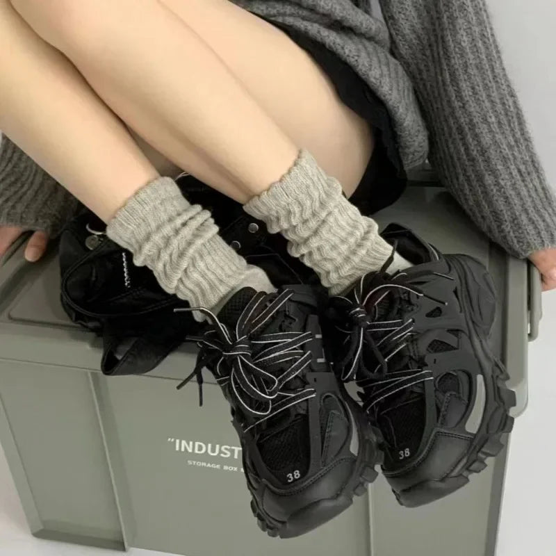 Knitted Mid-Tube Socks – Soft Vintage Cotton for Sports and Leisure