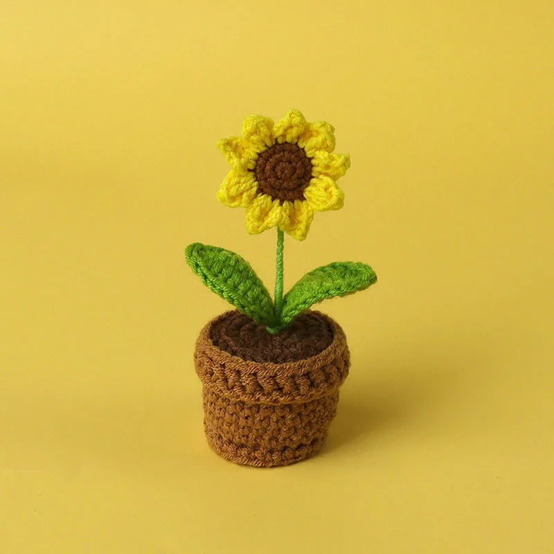 Handwoven Crochet Sunflower Potted Plant – Decorative Gift for Home Decor