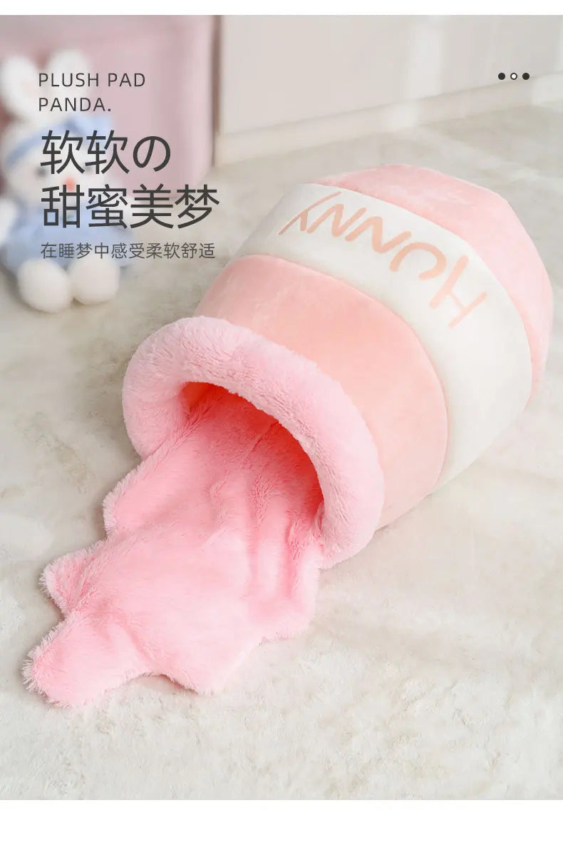 Semi-Closed Cat Bed – Soft Warm Plush Kennel for Winter Pet Comfort