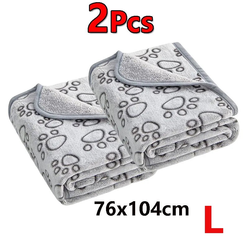 Soft Fluffy Pet Blanket – Cartoon Paw Print for Dogs and Cats