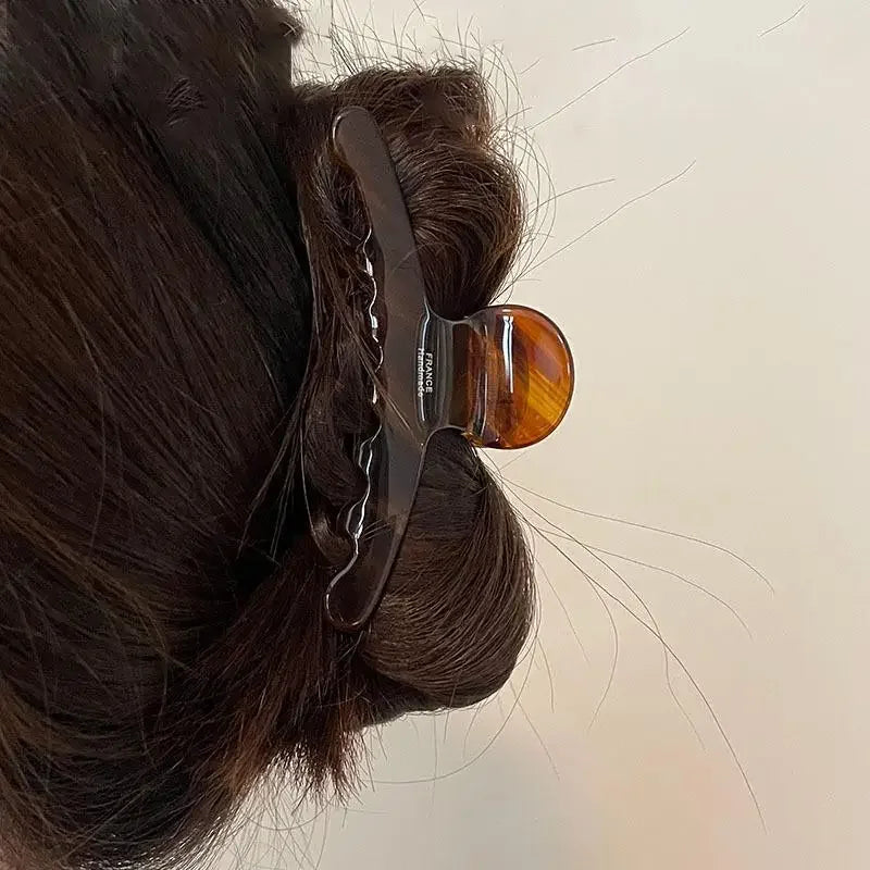 Arc Shaped Hair Clip – Vintage Brown Mint Accessory for Elegant Hairstyles