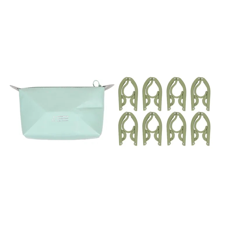 Heart Pattern ABS Clothes Hangers – Durable Organizers for Family Clothing