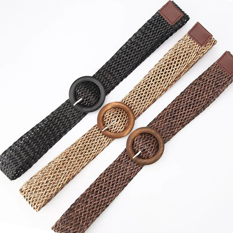 Braided Straw Waist Belt – Boho Wooden Buckle Accessory for Women