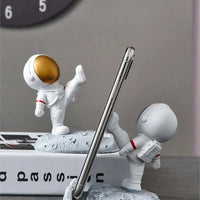 Nordic Astronaut Phone Stand – Spaceman Desk Holder for Office Decor Gifts