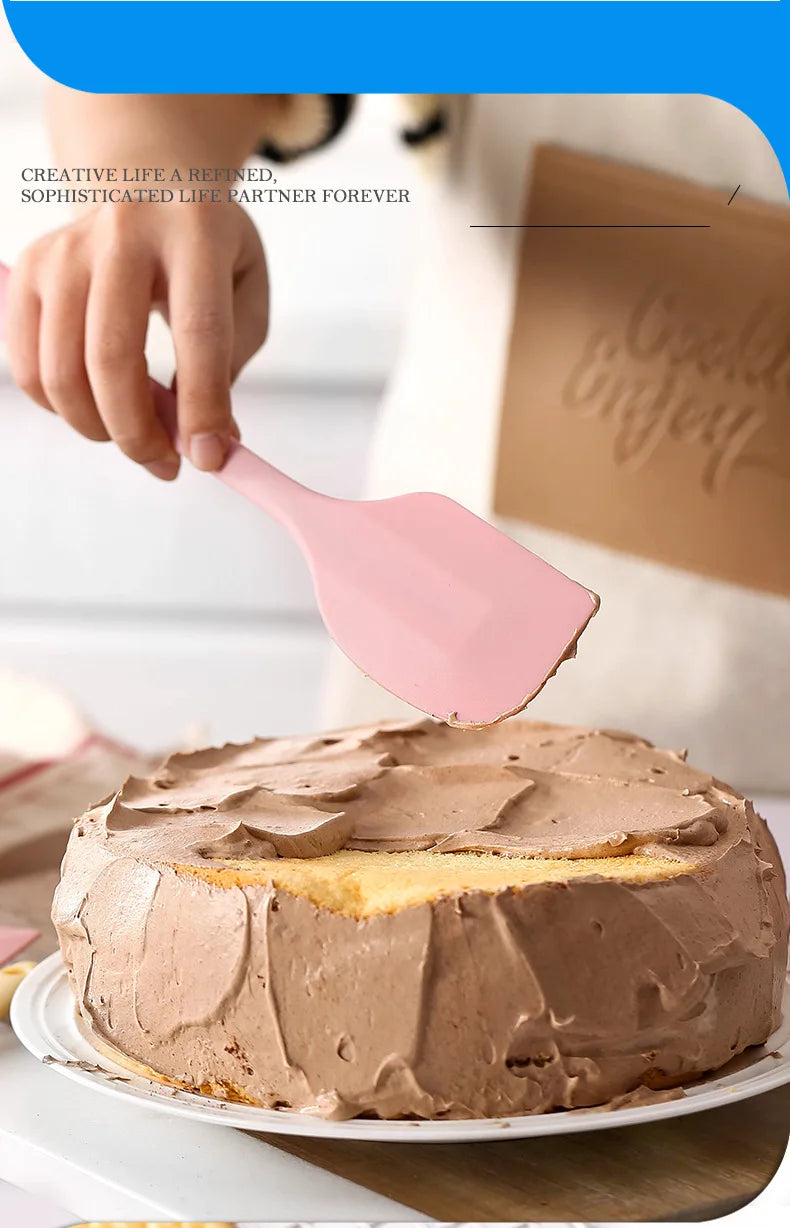 Heat-Resistant Silicone Spatula – Non-Stick Kitchen Tool for Cooking and Baking
