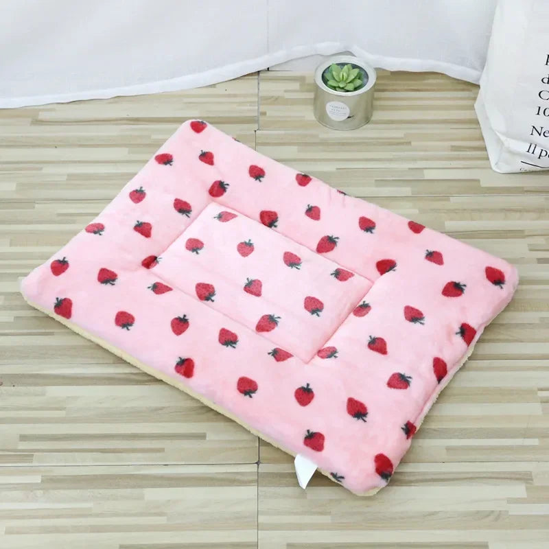 Double-Sided Plush Pet Mat – Warm Sleeping Bed for Cats and Small Dogs