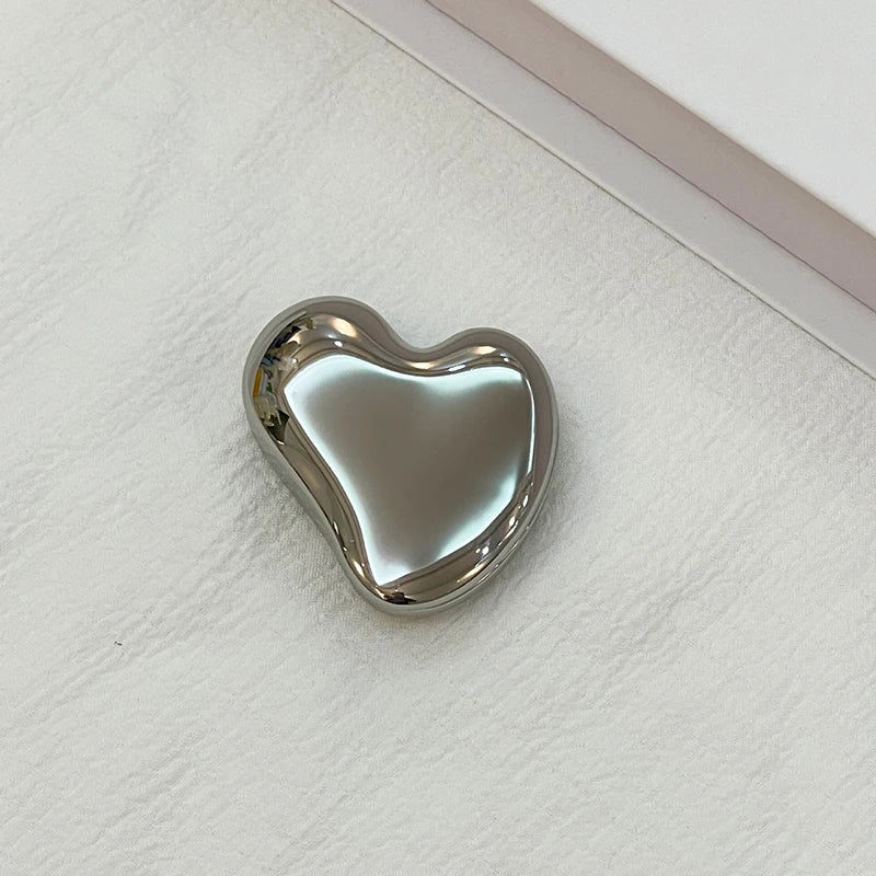 Heart Shape Rotating Mirror – Portable Cosmetic Vanity Tool for Students