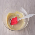 Silicone Cake Scraper – Heat Resistant Spatula for Baking and Kitchen Prep