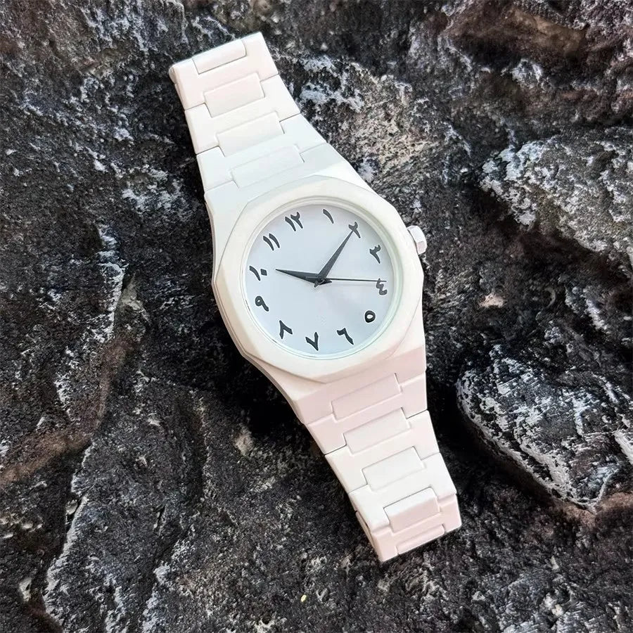 Arabic Numeral Quartz Watch – Minimalist Plastic Wristwatch for Men