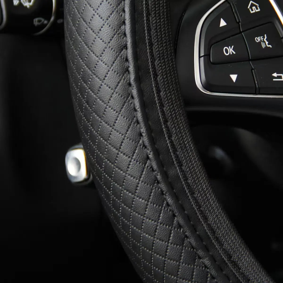 Embossed Leather Steering Wheel Cover – 15 Inch Universal Car Interior Decor