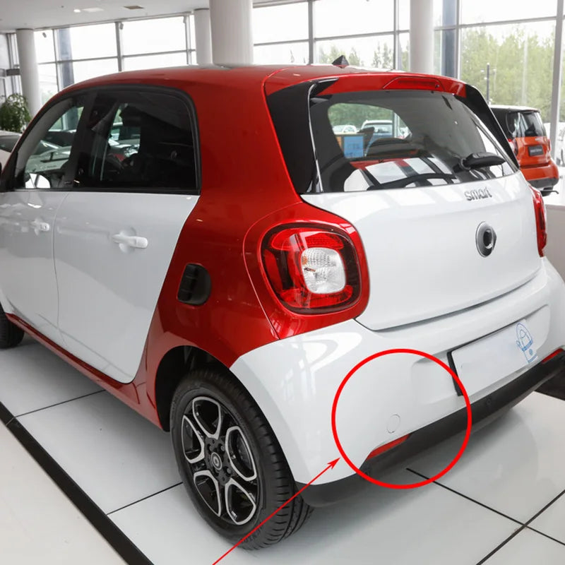 Plastic Tow Hook Cover – Waterproof Exterior Trim for Mercedes Smart Fortwo