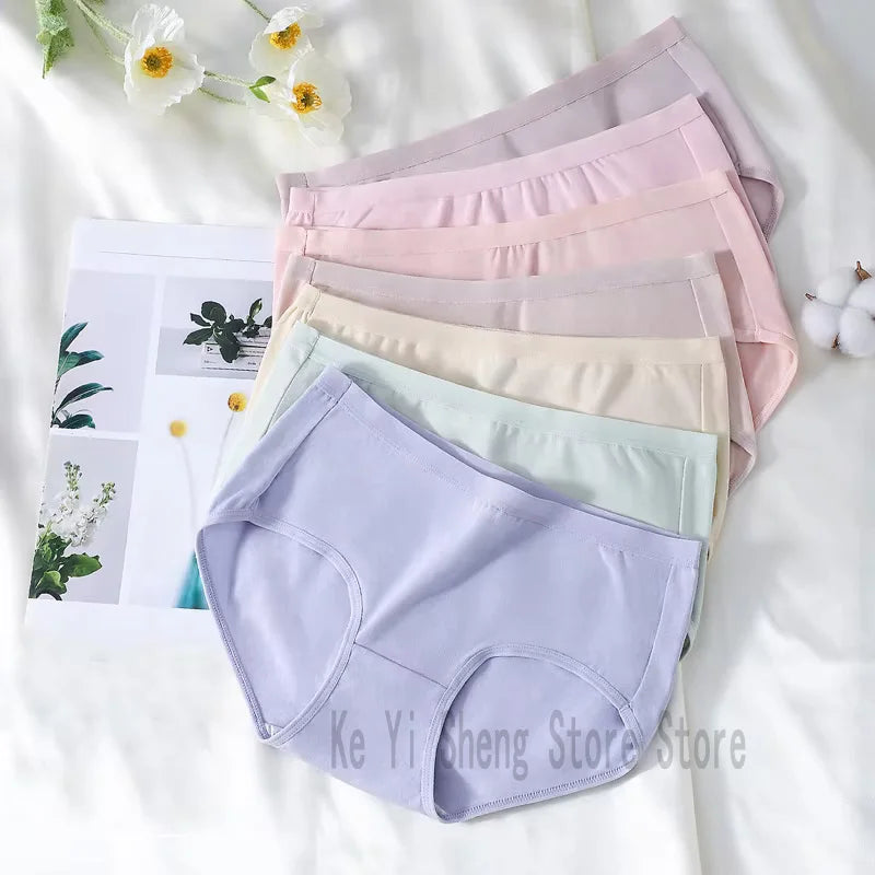 Cotton Mid-Waist Panties – Breathable Solid Color Underwear for Women
