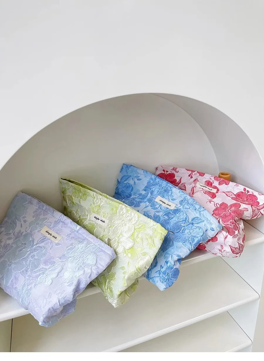 Floral Print Cosmetic Bag – Zippered Makeup Pouch for Travel Essentials