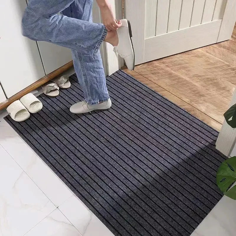 Non-Slip Floor Mat – Stain Resistant Doormat for Indoor Outdoor Home Entrance