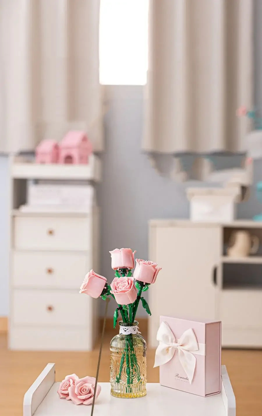 Blue Rose Building Blocks – Botanical Model Kit for Valentine's Day Gifts